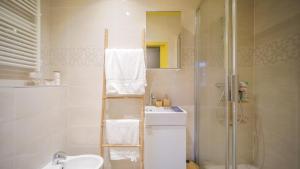 Villas Luxury Copacabana proche Orly et Paris avec baignoire exterieur : photos des chambres