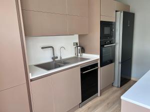 Central Istanbul, Luxury 3BR, 4 min to Metro