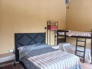 Complejo Los Manantiales