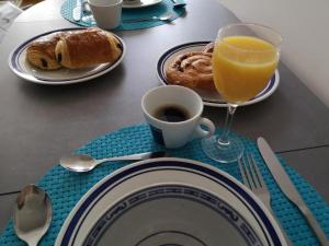 Orleans Studio - Near Train Station