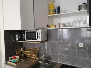 Orleans Studio - Near Train Station