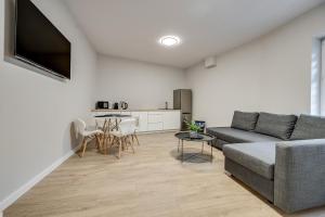 Central Platinum Apartments 22