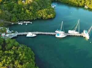 Puerto Blanco Marina AND Hotel, Luperón