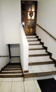 Don Carlos Place UPPER UNIT