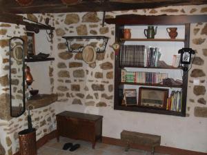 Maisons de vacances Gite La Petite-Marche, 3 pieces, 4 personnes - FR-1-489-159 : photos des chambres