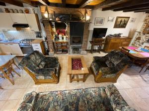 Maisons de vacances Gite La Petite-Marche, 3 pieces, 4 personnes - FR-1-489-159 : photos des chambres