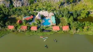 Xuan Son Lakeside Bungalow - Nguyên Ngoại