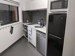 Adorable 1 bedroom private apartment