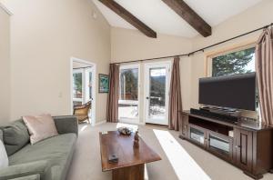 The Cedars Luxury Home At Windcliff Home