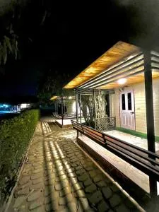 Noree Supreme - Pluak Daeng