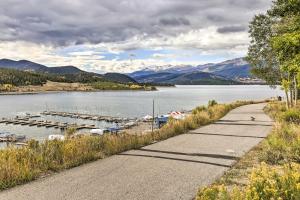 Lakefront Condo with Mtn Views in Dillon!