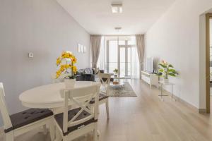 High floor 1BR vacation home with terrace