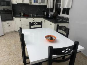 Tirana Apartment white