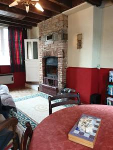 Saint Cyr du Bailleul - Maison