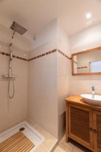 Villas Ravissante maison 3* avec jacuzzi proche lac : photos des chambres