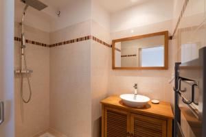 Villas Ravissante maison 3* avec jacuzzi proche lac : photos des chambres