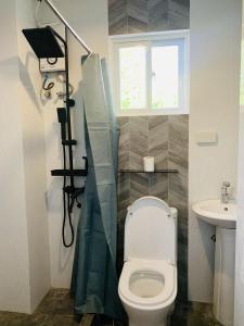 Cozy Unit at the heart of Balanga City