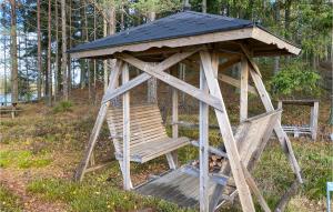 Cozy Home In Ambjörnarp With Kitchen