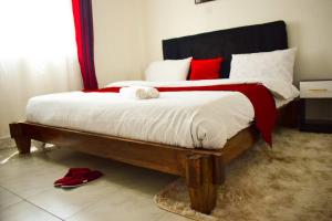 Rorot 2 bdrm stay located Annex, home away