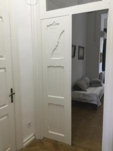 Gutsa Artists Mini-Hotel