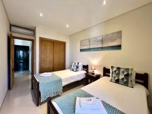 Quarteira Classic 1 With Pool by Homing