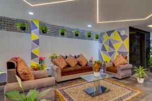 Destino By INR Suites