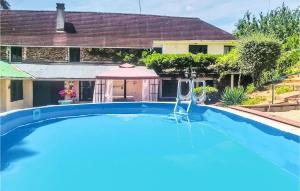 Appartements Beautiful Apartment In La Coquille With Wifi, Private Swimming Pool And Outdoor Swimming Pool : photos des chambres