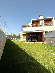 Funtastic Villa With Pool - Fontainhas