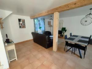 Appartements Gite chaleureux au coeur du village : photos des chambres