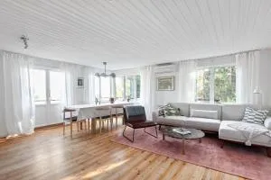 Peaceful family home with indoor fireplace - Dyvik