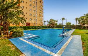 Beautiful apartment in Benidorm with Outdoor swimming pool WiFi and 3 Bedrooms