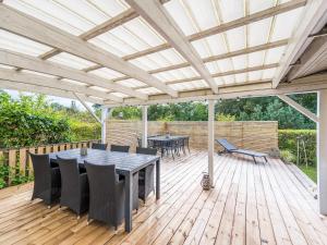 6 person holiday home in Tarm-By Traum