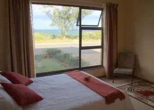 Dolphins View Self Catering Guesthouse - Duiwerivier