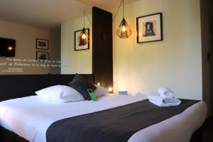 Hotels Logis Hotel Restaurant Des Acacias Lille Tourcoing : photos des chambres