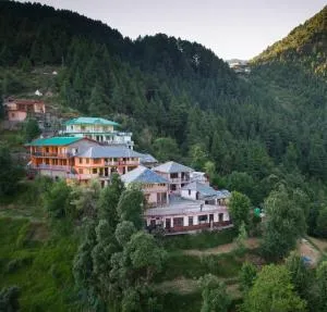 Orange guest house dharmkot - Chhatrari