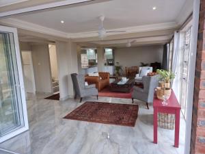 Ballito Clarke Bay Beach House - family holiday letting