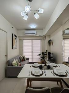 Happirest Cozy Crib (2-Bedroom with Balcony) - Lumiere Residences, Pasig City