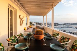 Yalos mykonos 3 bedroom Luxury home in Mykonos Town with Sea & Sunset view