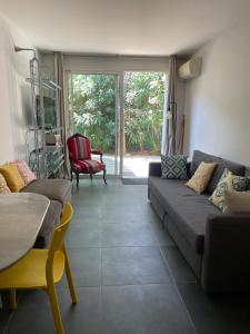 T2 à proximité de la mer avec parking