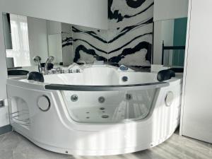 Marea by Baltic Home