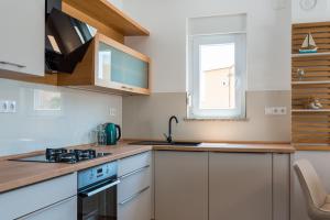 Holiday house Lumina - outdoor swimming pool, 4 bedrooms, WIFI