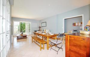 Lovely Home In Limoux