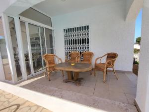 Torredembarra cosy, well equipped house, 5 min. from the beach