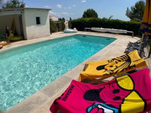 Maisons de vacances Gite Anse Coco Luberon - Au calme, gite avec piscine securisee : photos des chambres