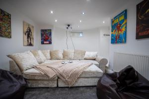 Cavendish Cat and Gaming House