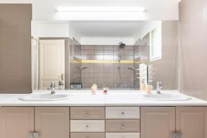 Villas Maison entouree de vignes : photos des chambres