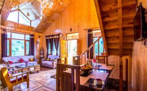 Rangri Homestead - A Boutique Homestay Cottage - Stanze in casa privata, Manāli