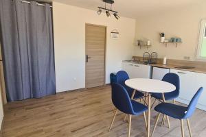 Appartements Logement tout confort au calme sans vis-a-vis : Appartement 1 Chambre