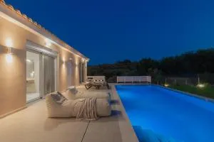 Spartakos Luxury Villa 5 - Koukounariá