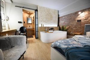 Slowackiego 33 Two level modern city center flat